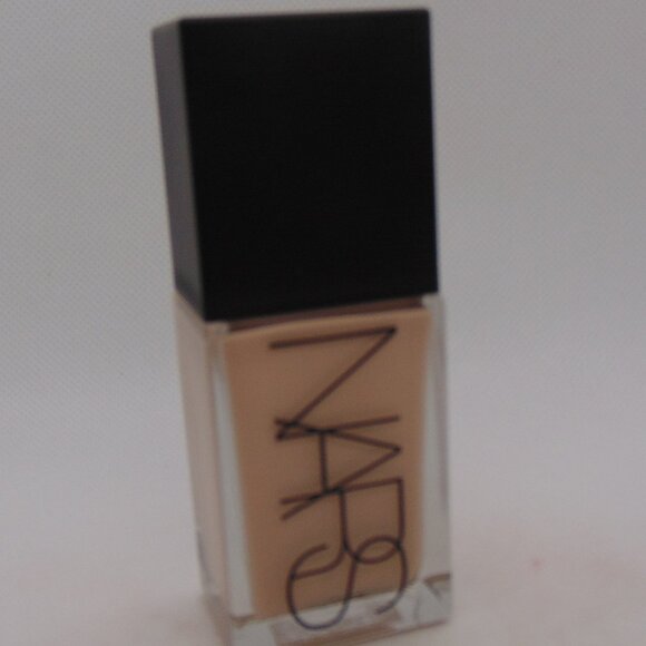 NARS Light Reflecting Foundation L 1.5 Yulong 1.0oz/30ml - Picture 1 of 2